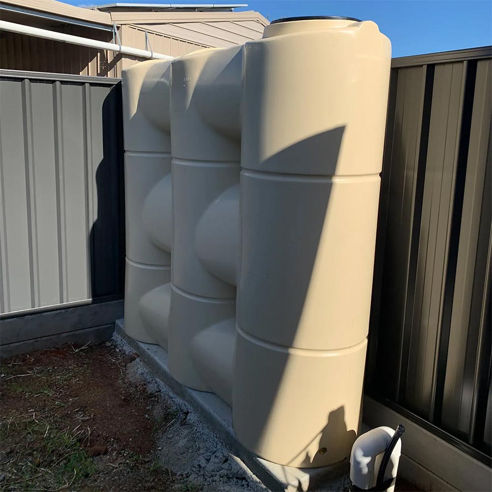 Poly rainwater deals tanks lonsdale